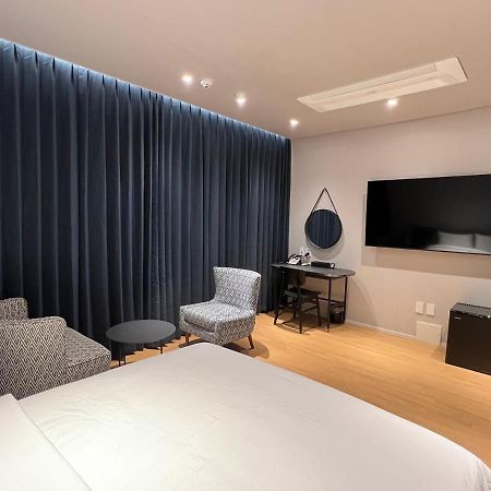 Jinhae Intercity Hotel Changwon Esterno foto