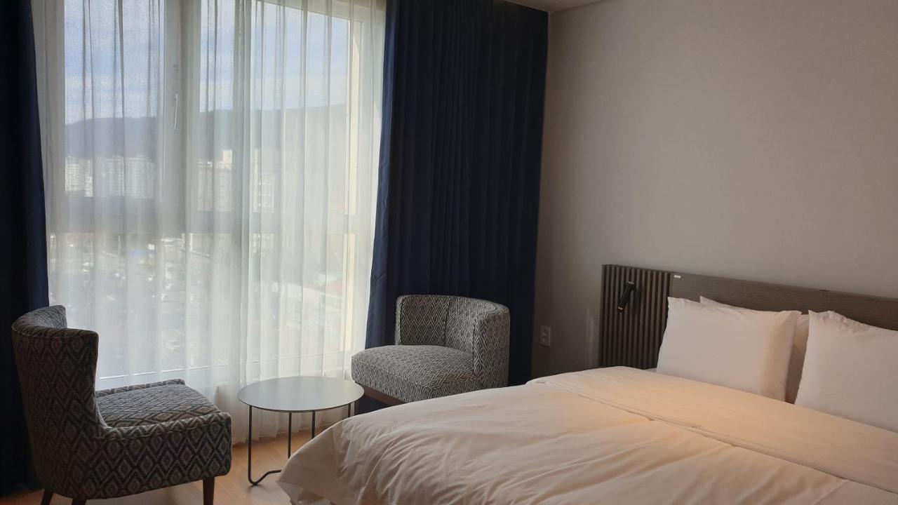 Jinhae Intercity Hotel Changwon Esterno foto